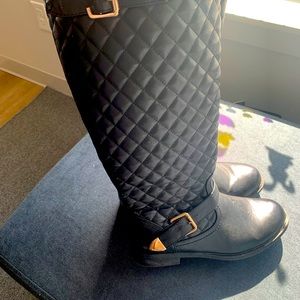 Knee high zipper boots